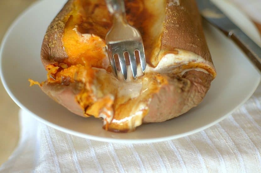 Cinnamon Roll Creme Brulee Stuffed Sweet Potatoes | Healthy Helper @Healthy_Helper