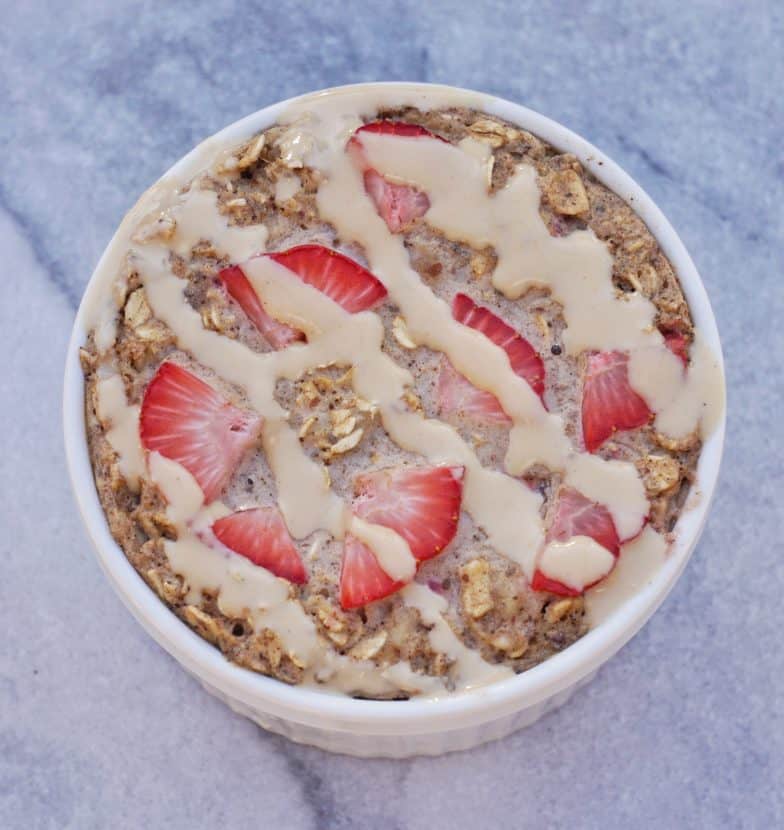 Strawberry Shortcake Baked Oatmeal | Healthy Helper @Healthy_Helper