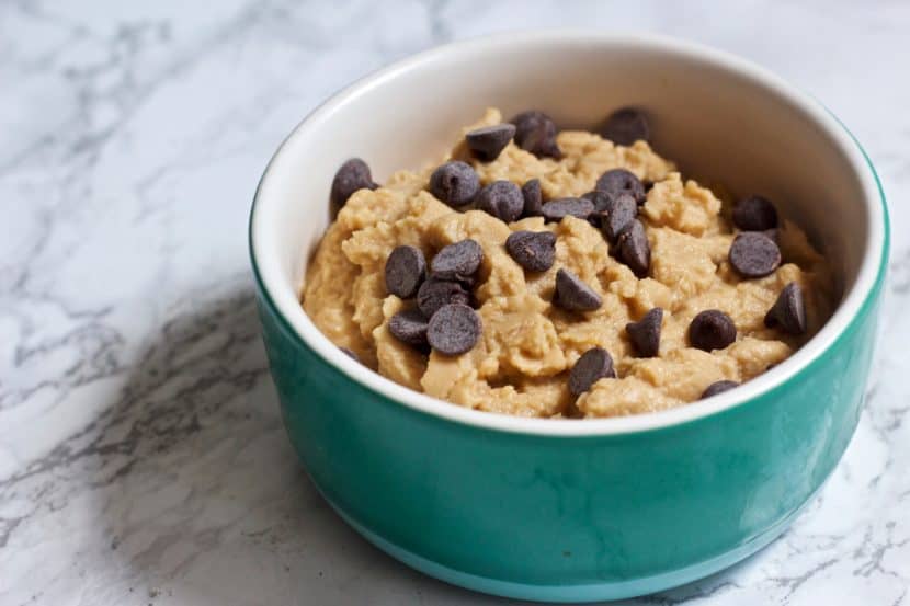 Vegan PB Chocolate Chip Cookie Dough | Healthy Helper @Healthy_Helper The ultimate edible cookie dough for vegans and non-vegans alike! This high protein, single-serve recipe is gluten-free, grain-free, and sugar free. It's full of chocolate chips and perfect for when your cookie cravings strike!