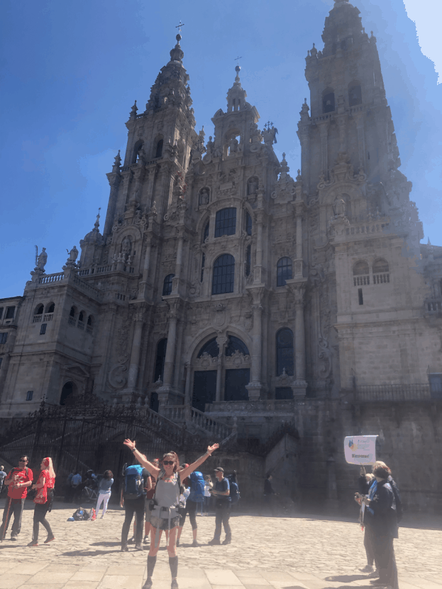 #HealthyHelperTravels: My Camino Experience | A recap of my experience trekking across Spain on the Camino Frances, the French Way, to Santiago de Compostela! Thoughts, feelings, and takeaways from the journey.