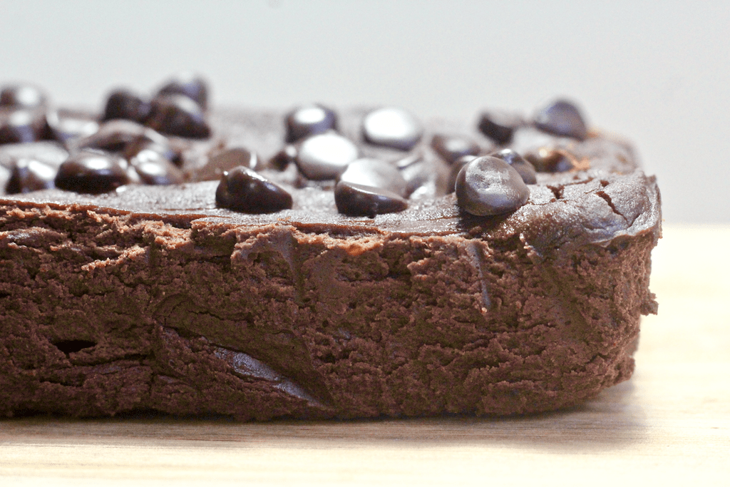 Grain-Free Chocolate Brownie Loaf | A fudgy, decadent brownie-like treat in loaf form! This Grain-Free Chocolate Brownie Loaf is gluten-free, dairy-free, no added sugar, and high protein. The ultimate healthy chocolate treat.