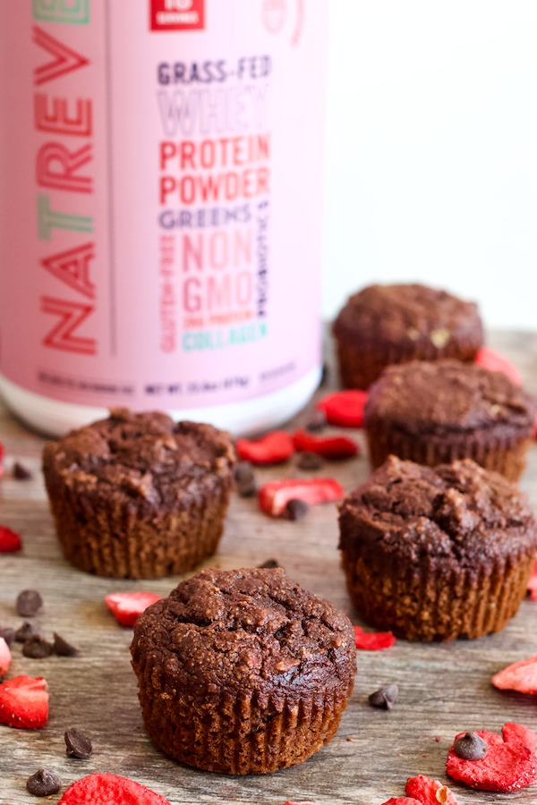 Chocolate Covered Strawberry Muffins | Fruity, chocolatey protein muffins that taste like sweet, chocolate covered strawberries! These healthy muffins are gluten-free, oil-free, and have no added sugar. A delicious way to satisfy your sweet tooth!