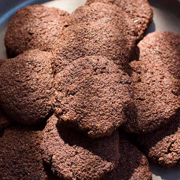 3-ingredient grain-free brownie cookies are a total game changer when it comes to healthy treats! This recipe is gluten-free, dairy-free, and has NO added sugar.